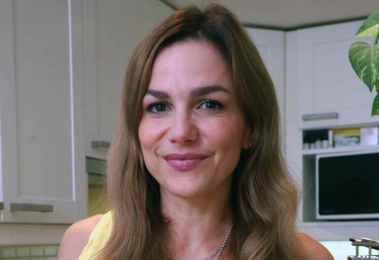 Úterní Prostřeno: Bývalou modelku Danu přihlásili synové, přinese večeři s přesahem do spirituality