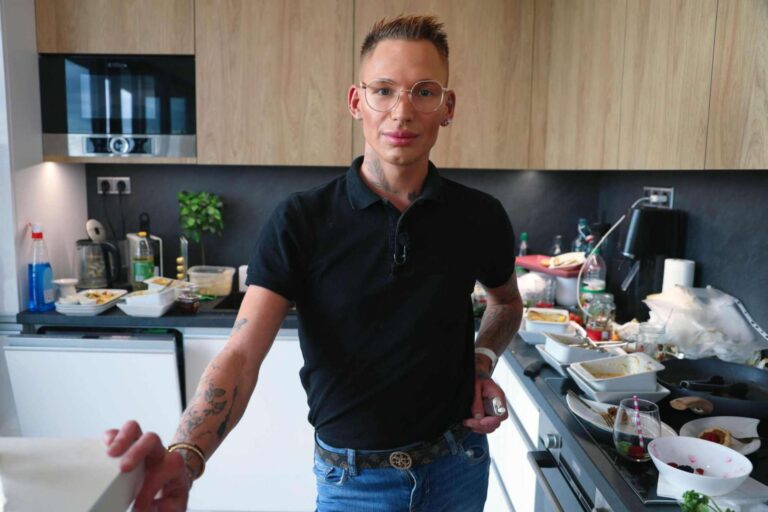 Čtvrteční Prostřeno!: Roman míří do pořadu podruhé, ostatním to chce zatajit