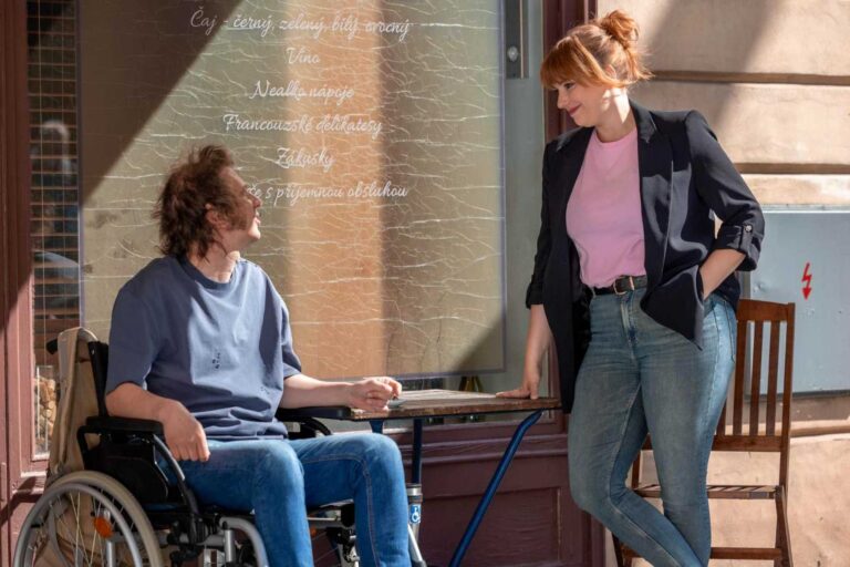 Pondělní díl Ulice: Lukáš dostane košem, Luděk se učí být tátou a Blanka se snaží, ale marně