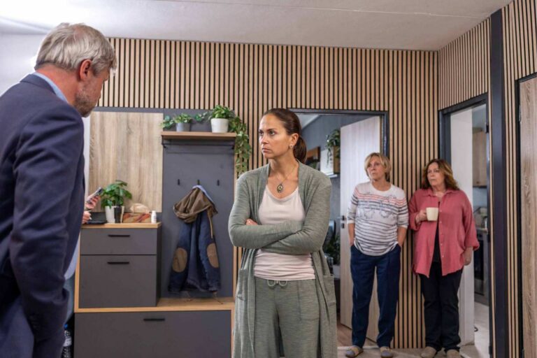 Páteční díl Ulice: Naštvaný Egon u Klímových a Vanda Rosťovi přizná, kde byla celou noc