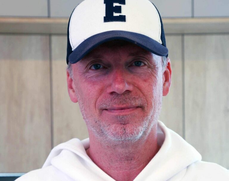 Páteční Prostřeno!: Zdeněk „Style“ Hrubý vsadí na řecké léto. S menu mu pomůže partnerka, u stolu nesnáší špatnou náladu