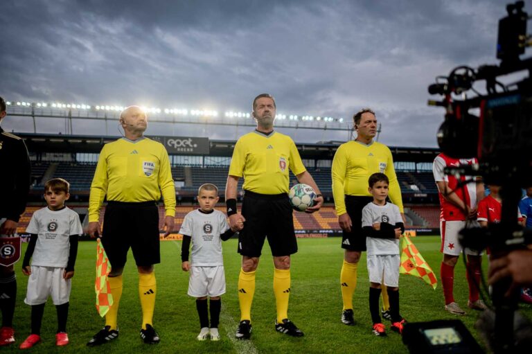 Kouzlo derby míří na naše obrazovky: Kolečkův film o vášni, lásce i fotbale nově na prima+