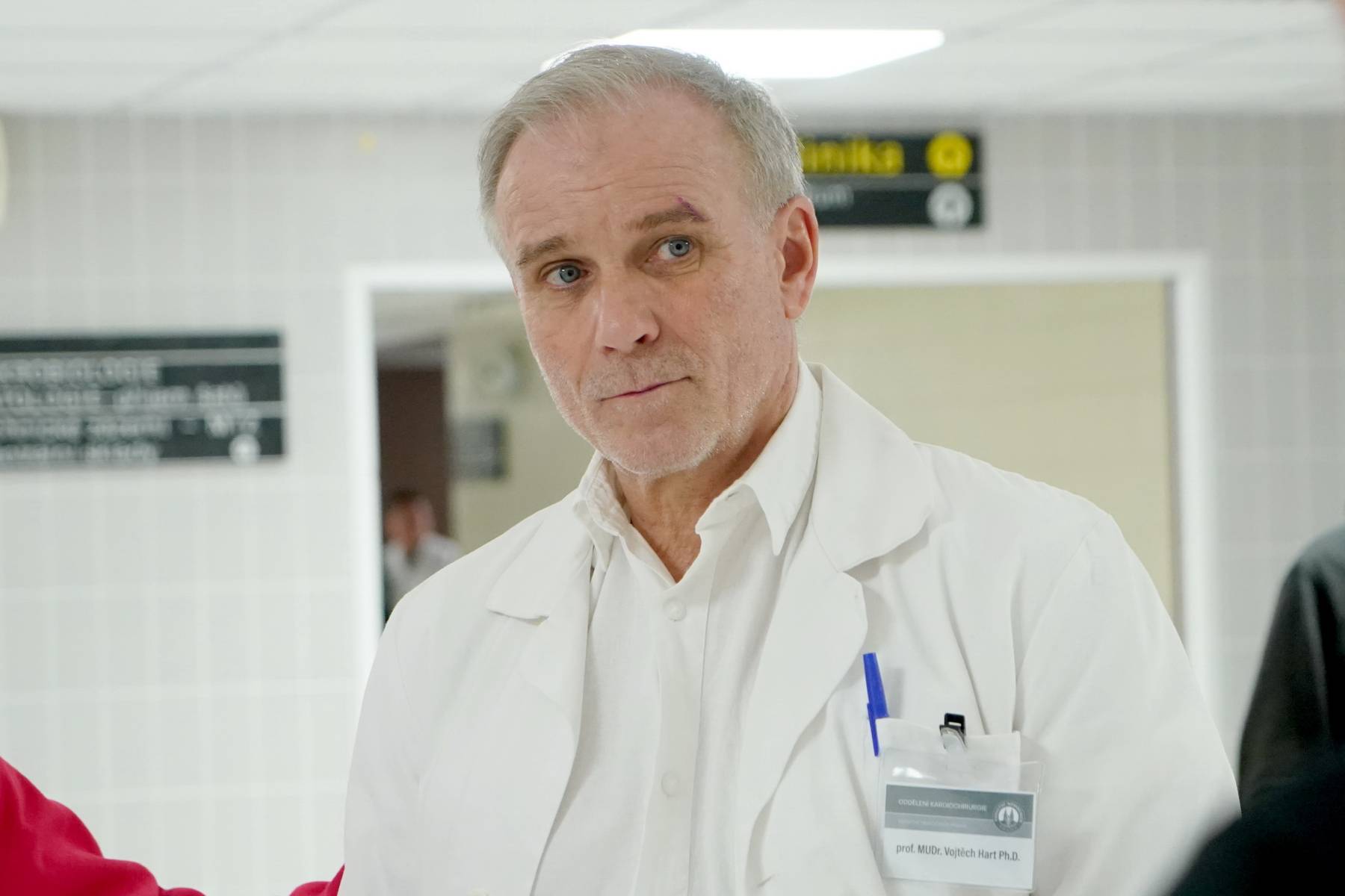 Tvůrce Nočního operatéra inspiroval skutečný případ. Vaculík v roli lékaře, který ztratil paměť a byl obviněn z vraždy