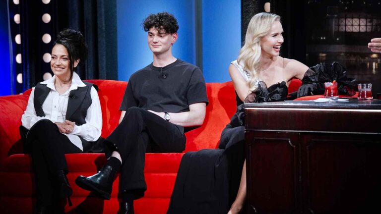 Show Jana Krause: Účesy jako lékařské tajemství, od pizzy k Nepelovi a spojení krásy, vědy a mateřství