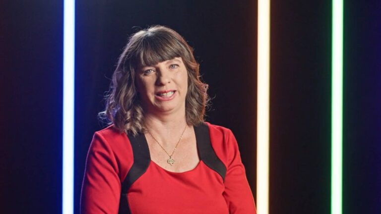 Naked Attraction 9. díl: Padesátiletá Alena ví, co chce. Otázkou zůstává, co na ni, její přímost a požadavky řeknou pánové