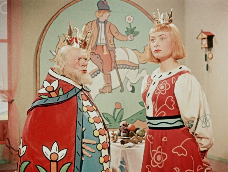 Hrátky s čertem: Káča vyskočila z okna, smutný konec anděla Theofila a jedovaté kulisy