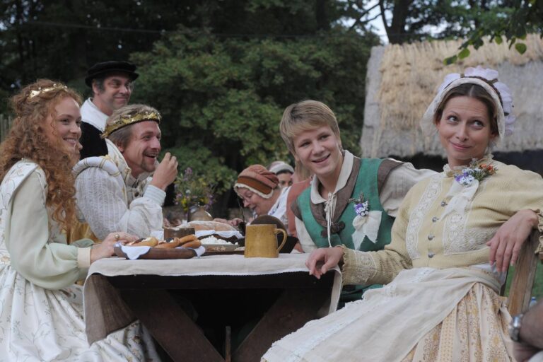 Tři bratři: Paroží v rozkroku, Růženka ze záchodu a falešná Hluboká na Řípu