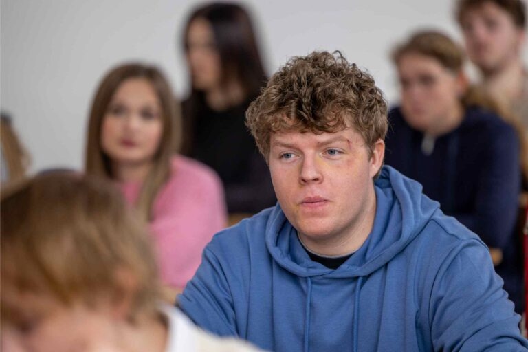 Páteční díl Ulice: Lumírova temná minulost odhalena a obavy o Koldu