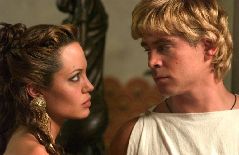 Alexander Veliký: Krvavé pády mimo kamery, obnažená Angelina Jolie a panika v marocké poušti