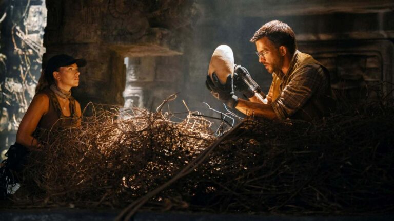 Scarlett Johansson míří na ostrov smrti. Jurský svět: Znovuzrození slibuje lék pro lidstvo