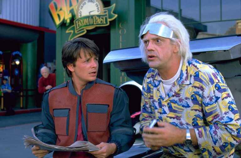 Návrat do budoucnosti II: První projevy Parkinsonovy choroby, přetáčení scény z prvního filmu a využití cizí identity