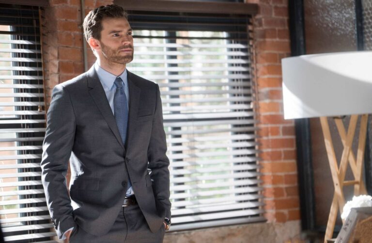 Padesát odstínů svobody: Film pro ženy bez nahého muže a z redaktora elitním hackerem