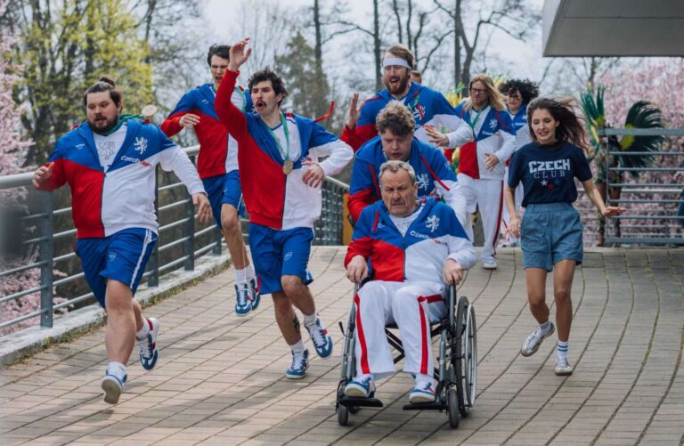 Kuriózní podvod sportovců ožívá. Komedie Dream Team míří z kin rovnou do obýváků