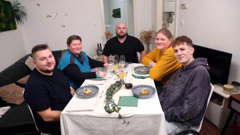 Příští týden v Prostřeno přinese slzy a hádky. O překvapení se postará zatajená účast v minulé sérii