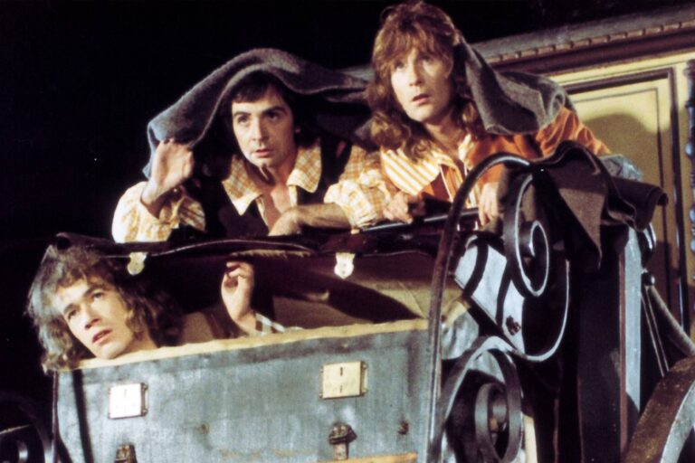 Čtyři sluhové a kardinál: Sebevražda krásné Milady, falešná identita hlavní hvězdy a dcera Charlieho Chaplina