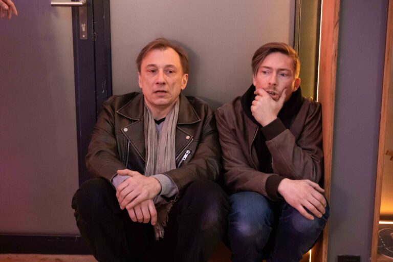 Pondělní díl Ulice: První rande, podezření, problémy s Vaškem a Lukáš si sáhne na život