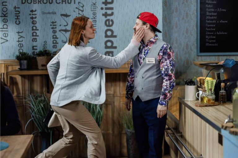 Příští týden v Ulici: Lukáš si chce vzít život, Ája toho má dost, snaha o záchranu Žofky a množírna