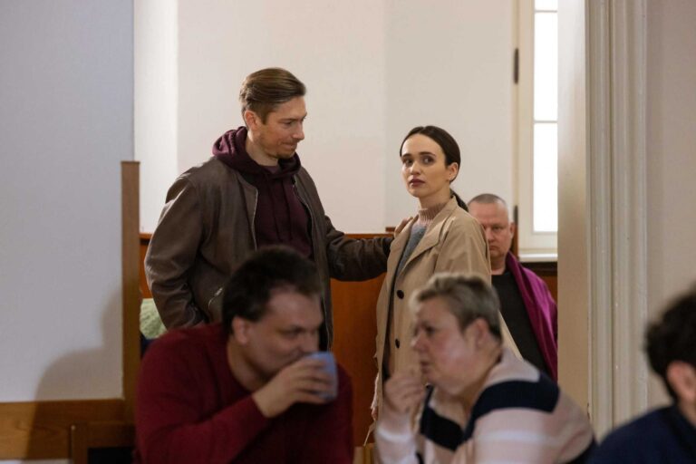 Úterní díl Ulice: Helena zamíří na psychiatrii, Prokop obdrží tajemný e-mail a Marek se uchýlí k podvodu