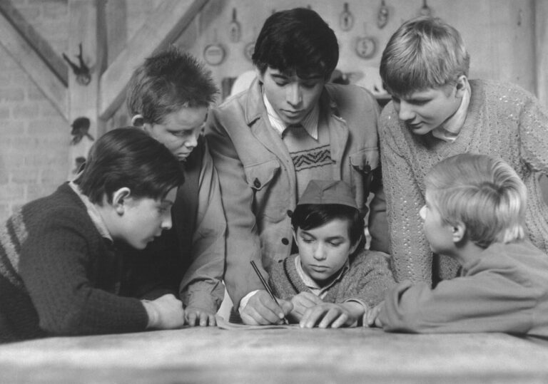 Záhada hlavolamu: Hrozba soudní žaloby, kaskadér z cirkusu a lhaní divákům o špatném stavu filmu