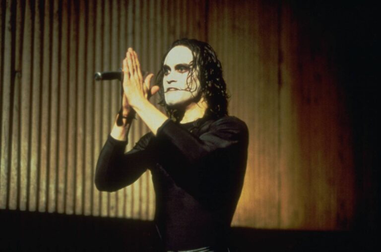 Vrána: Předtucha smrti jako ze Zóny soumraku, utajené policejní důkazy a herec, který se na film nikdy nepodíval