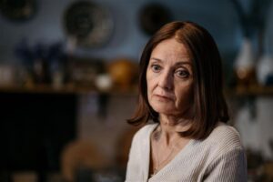 Veronika Žilková jako farářka v Bratři a sestry, FOTO: Distr. TV Nova