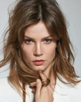 Sylvia Hoeks