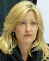 Joey Lauren Adams